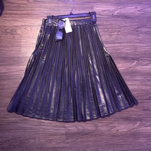 Classy Skirts | Monteau Faux Leather Midi Skirt Pleated | Size: S | Color: Black